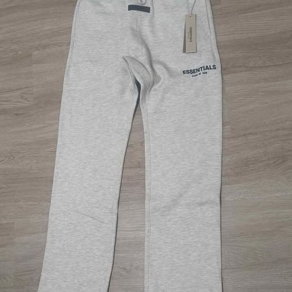 Essentials Fear of God Sweatpants Men’s Size L – Light Oatmeal | Brand New W Tag